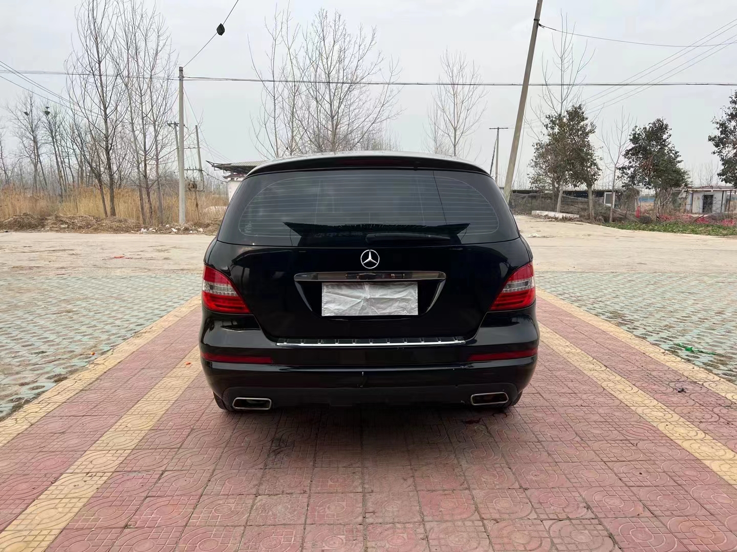 12年奔驰r(图2)